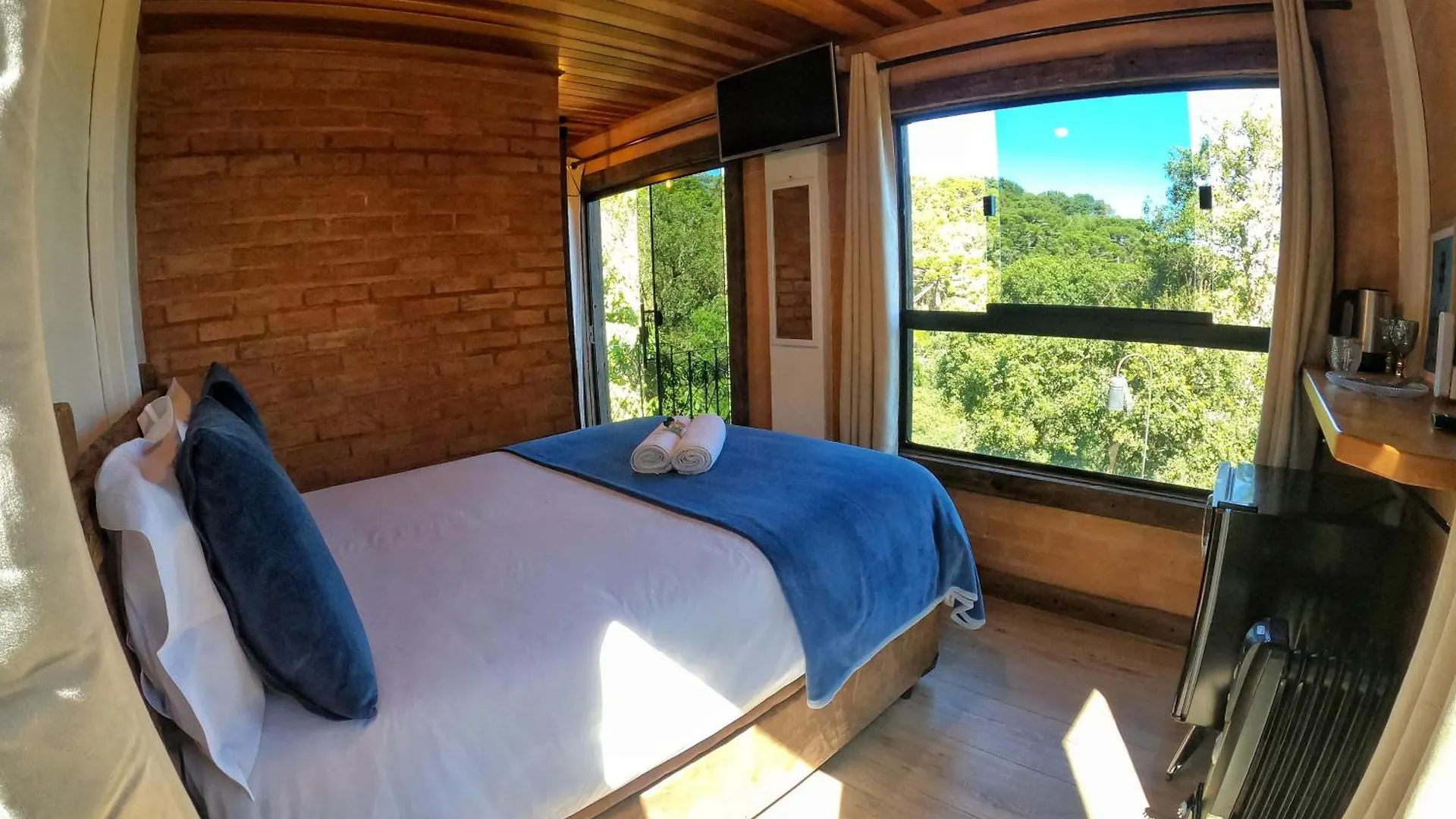 Affittacamere Hotel Casa Container 80 Campos do Jordão Brasile